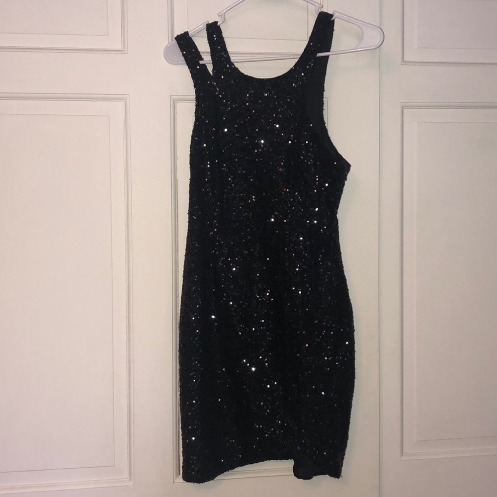 Black sequin party dress